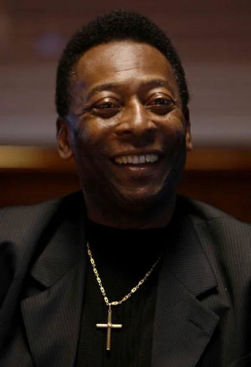 1 legendarul fotbalist brazilian pele 10 jpg jpeg