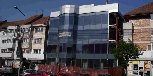 Astfel de clădiri apar în mai multelocuri din Focşani