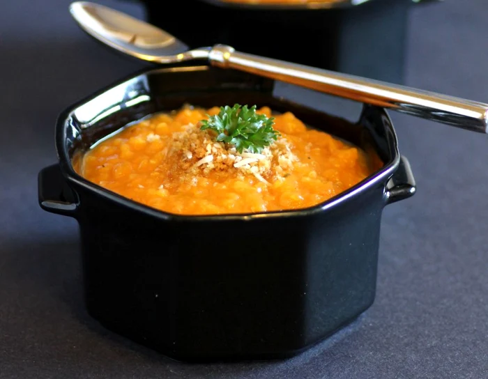 supa de cartof dulce si quinoa jpeg
