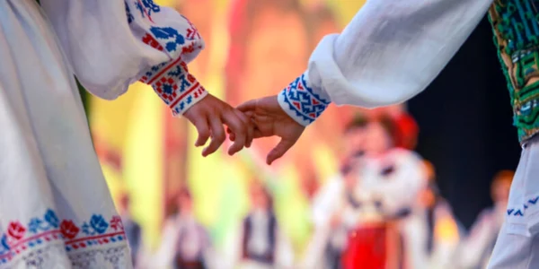 calarasi dragobetele sarbatorit pe 24 febr foto shutterstock