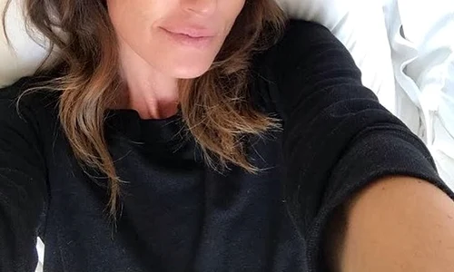 Aşa arată Cindy Crawford fără strop de machiaj jpeg
