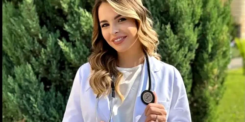 ioana ducu facebook webp
