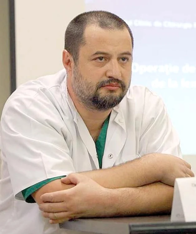 Medicul Vitalie Stan i-a făcut Danielei Crudu și implanturi cu silicon în 2006