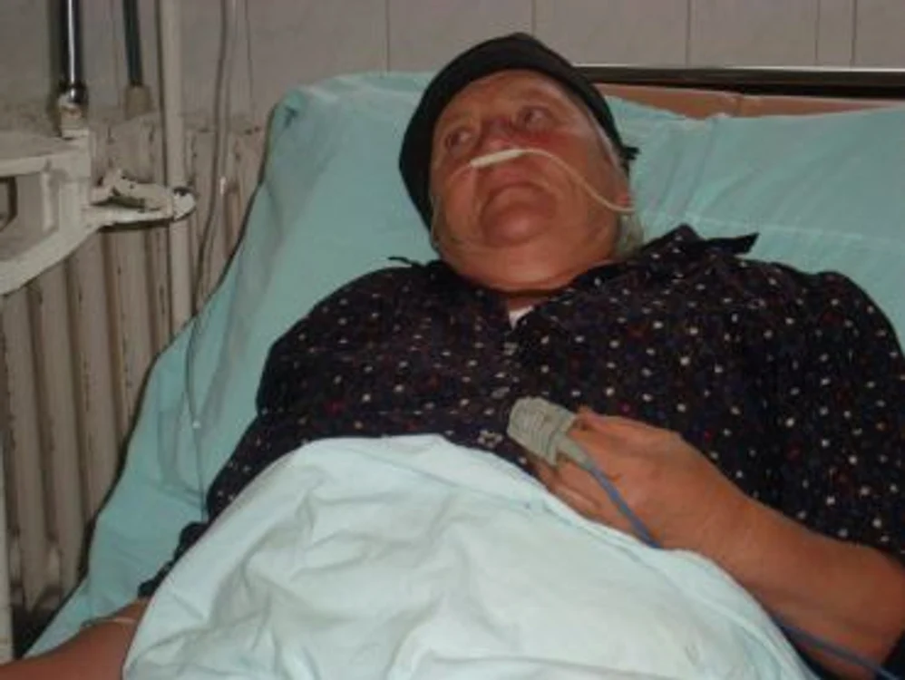 Galaţi: A înghiţit o viespe şi era să moară