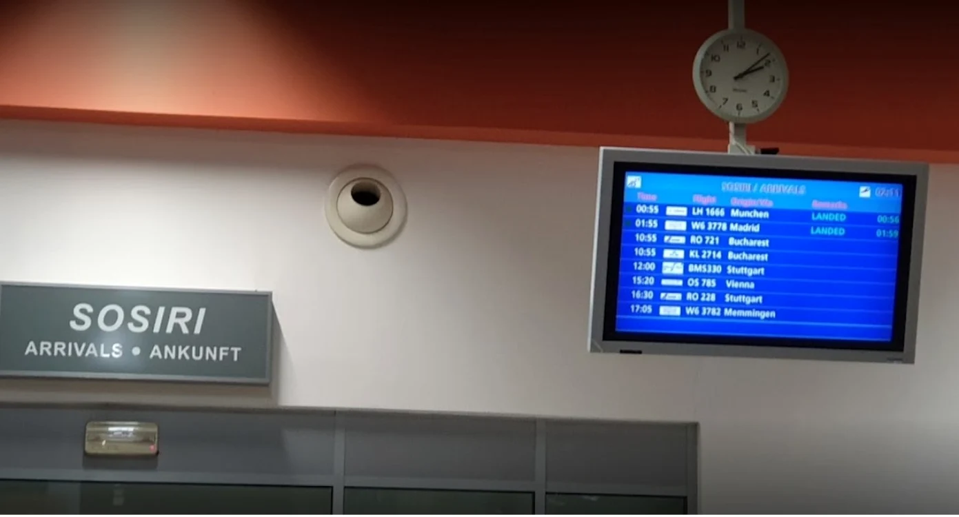 Terminalul Sosiri al Aeroportului Internaţional Sibiu Foto Dorian Lutz