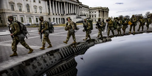 Măsuri de securitate fără precent în Washington pentru investirea noului preşedinte al americii. soldaţi. foto gettyimages