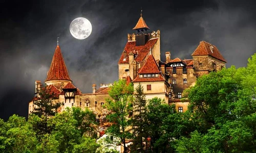 castelul bran noaptea jpeg