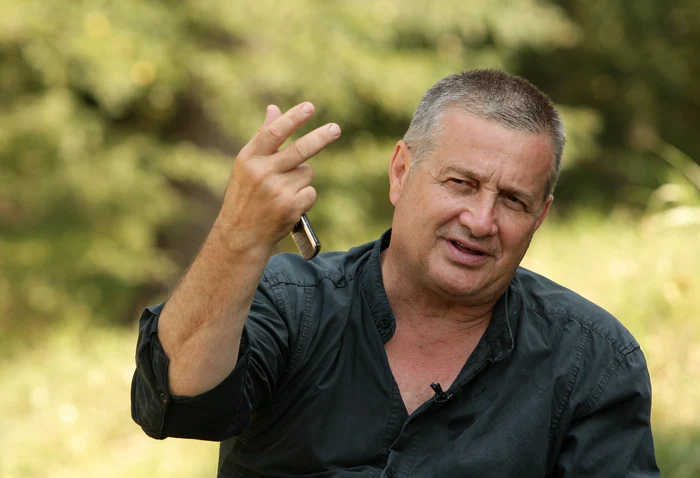 Mircea și Mașa Dinescu, la proiecția specială a filmului ”Poveste de dragoste”foto: Dorin Constanda