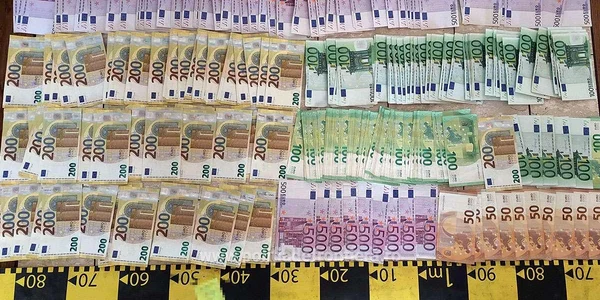 bani perchezitii acte false foto politia de frontiera jpg