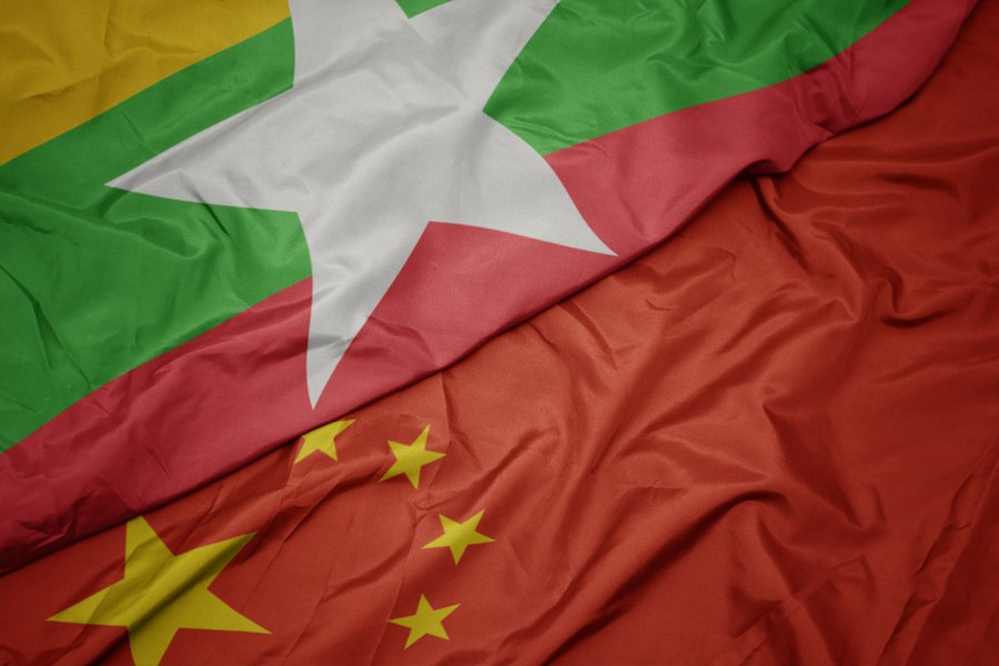 Lupte în nordul Myanmar. China lansează exerciţii militare la frontiera sa