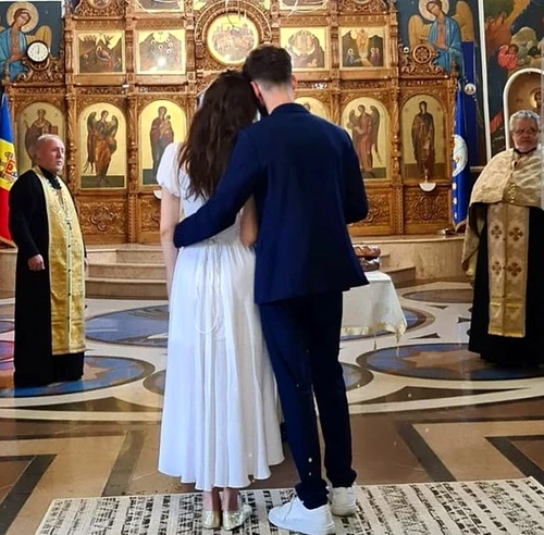 Cei doi au făcut legământul și în bisericăFoto: Arhivă personală