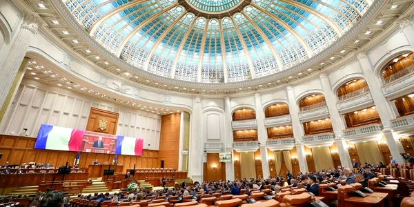 Camera Deputatilor FB jpg