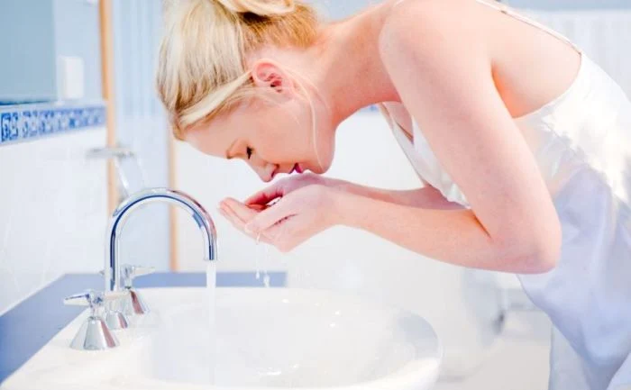 Spălat pe față. Foto: arhiva.