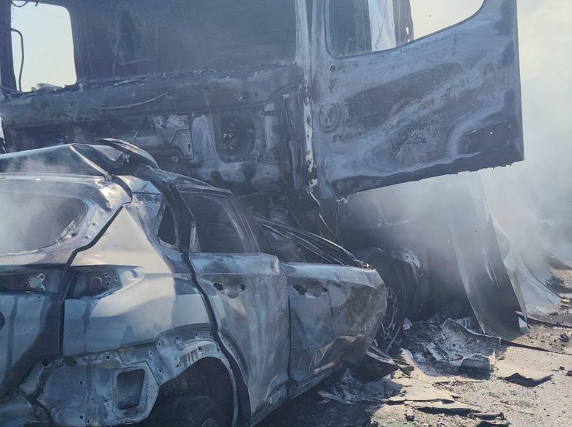 Accident grav pe DN 58: Impact violent între un TIR și o mașină, urmat de un incendiu devastator în care un șofer a murit carbonizat