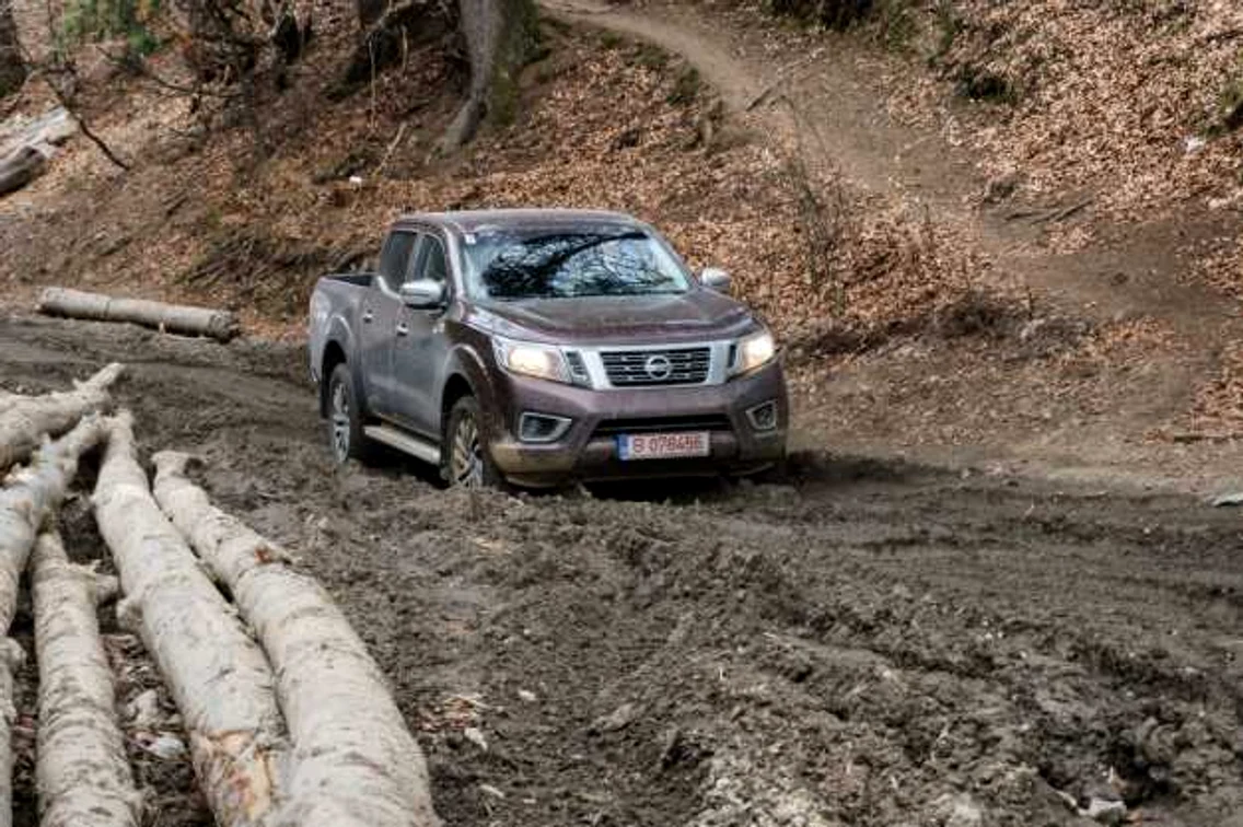 Test Drive Nissan NP300 Navara 2.3 dCi 160 CP