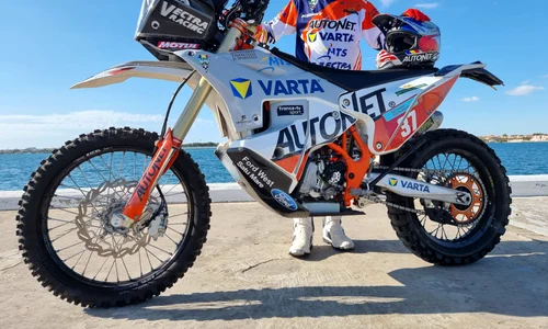 Mani Gyenes   Dakar 2022   pe malul Marii Rosii in Jeddah jpeg