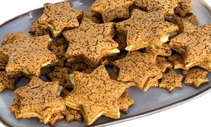 biscuiti cu crema de fistic jpg