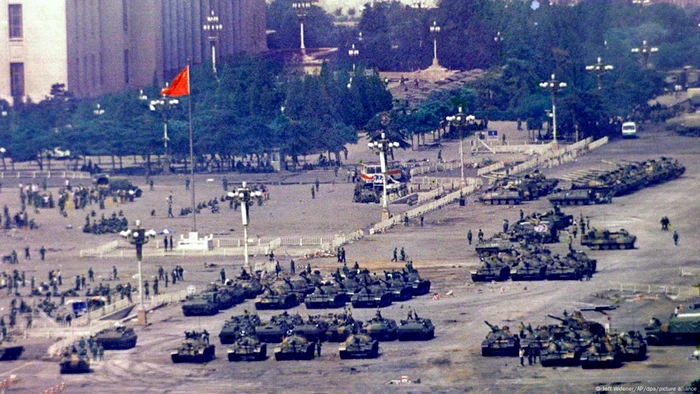 Piaţa Tiananmen în urmă cu 35 de ani