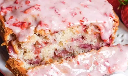 2 chec pufos cu capsuni png png