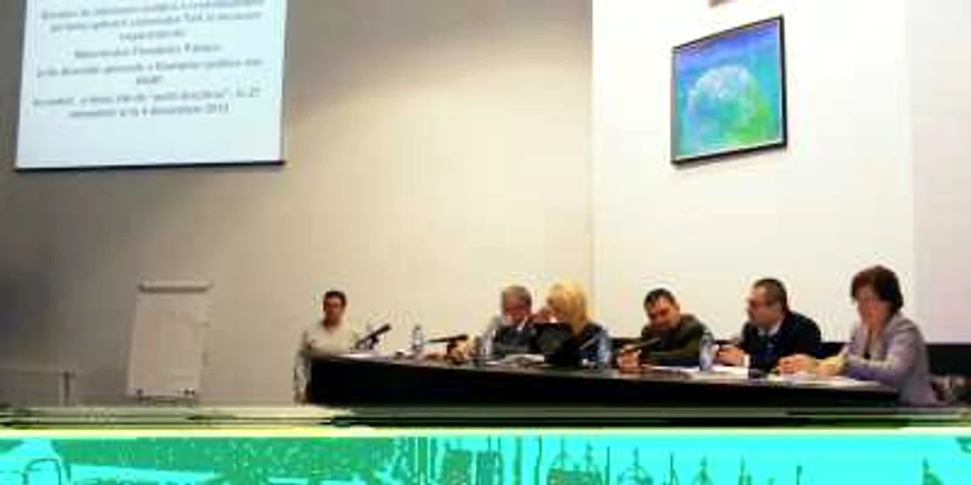 Reprezentanţii DGFP Mehedinţi au vorbit despre noul sistem de plată a TVA FOTO Corina Macavei