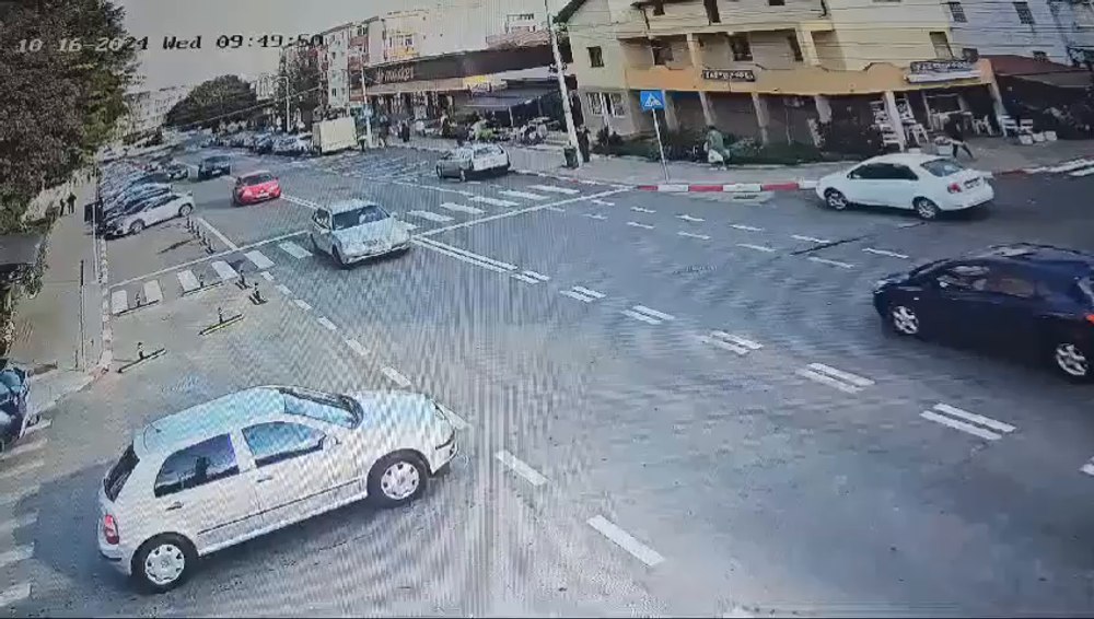 Sport extrem la Năvodari. Pietonii se aruncă intenționat în fața mașinilor pentru a cere despăgubiri