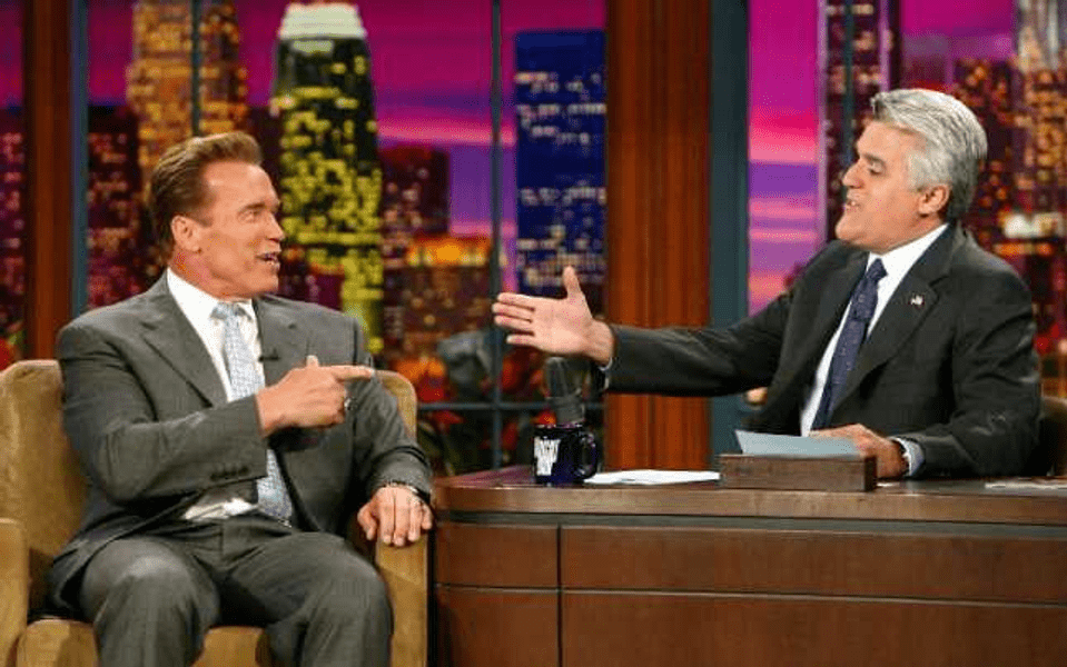 Fosta gazdă a emisiunii "Tonight Show", Jay Leno, a fost internat cu arsuri grave