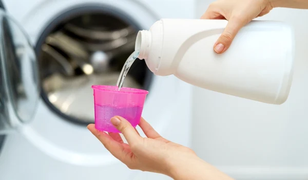 Detergent de rufe, foto shutterstock jpg