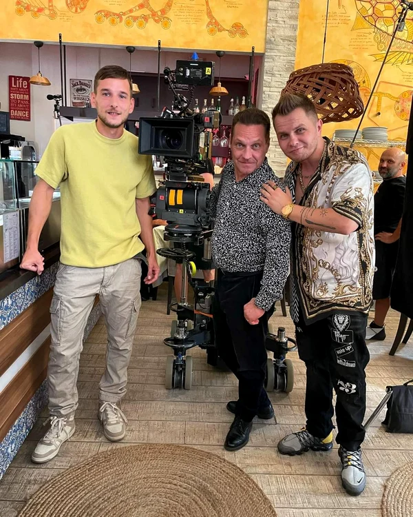 Cristian Bota cu colegii din Clanul, George Ivascu si Codin Maticiuc