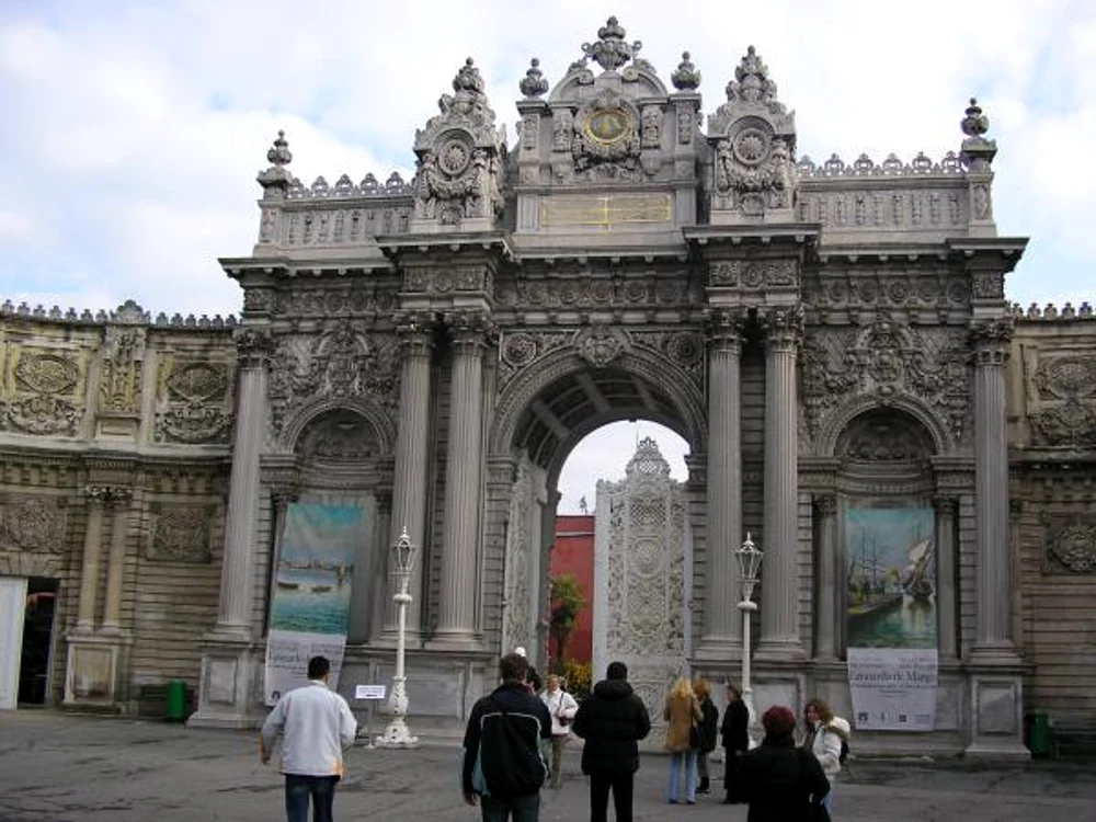 
    Palatul Dolmabache, din centrul IstanbululuiFoto: wikipedia.org  