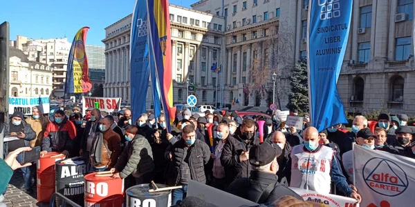 protest sindicate metalurgie la ministerul energiei - 20 ian 2022
