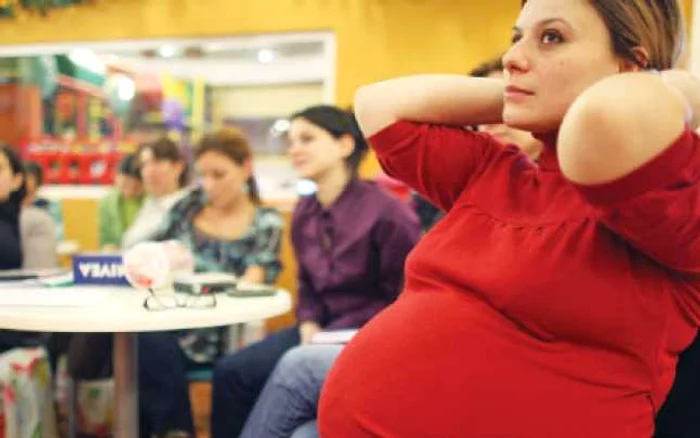 În 2011, viitoarele mame vor avea de ales între două concedii