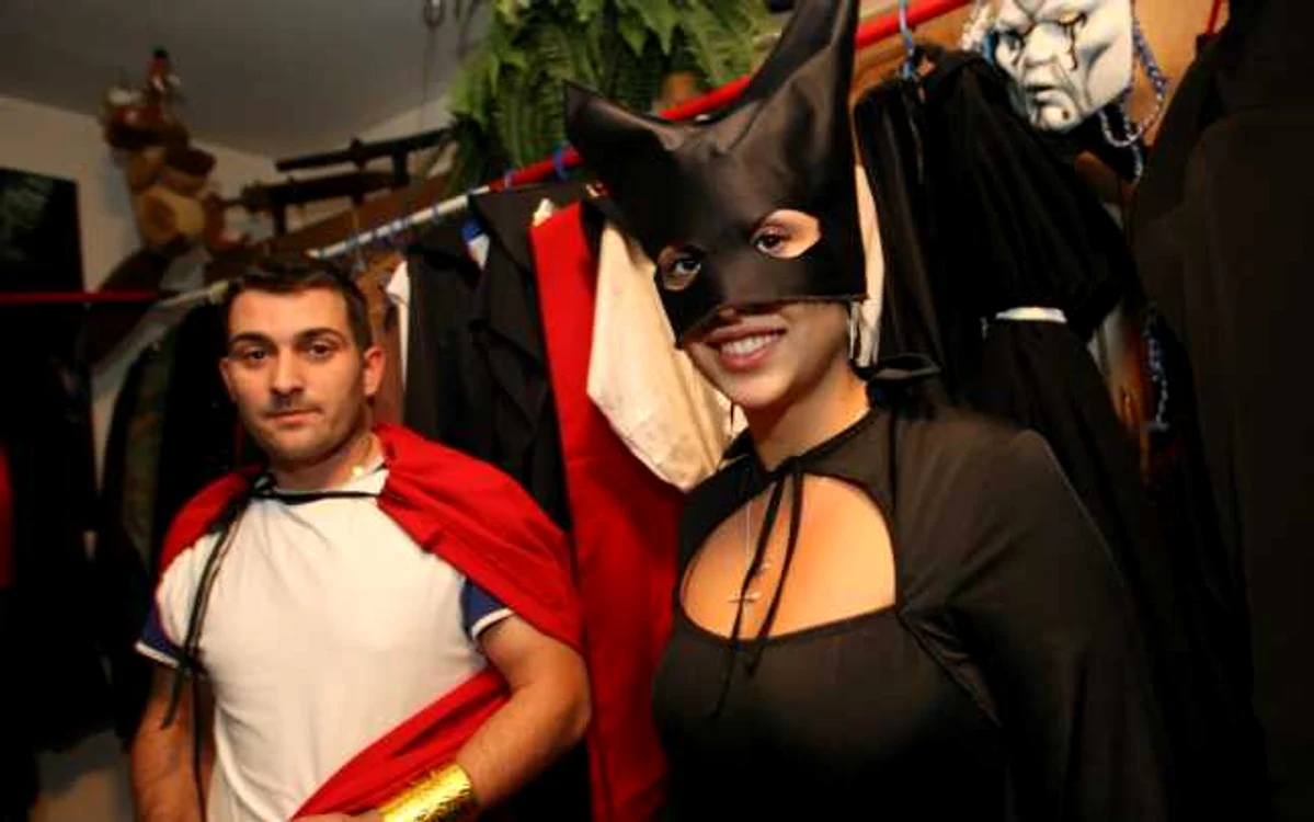 Timişorenii s-au pregătit din timp pentru petrecerile cu bal mascat