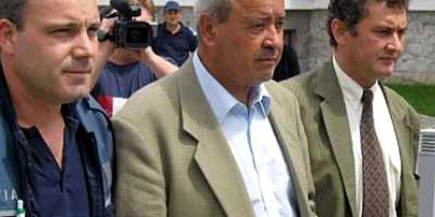 Braşov: Procesul lui Vasile Laţa s-a mutat la Curtea Constituţională