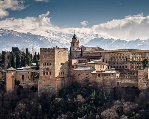 Palatul Alhambra din Granada, spania Foto shutterstock 1458803573 jpg