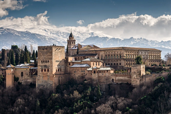 Palatul Alhambra din Granada, Spania Foto Shutterstock