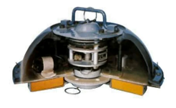 http://www.generalequipment.info/LIMPET%20MINE-1.jpg