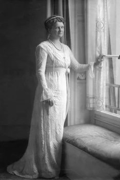 Eleonore, a doua soție a Ducelui Ernest de Hesse și Rin