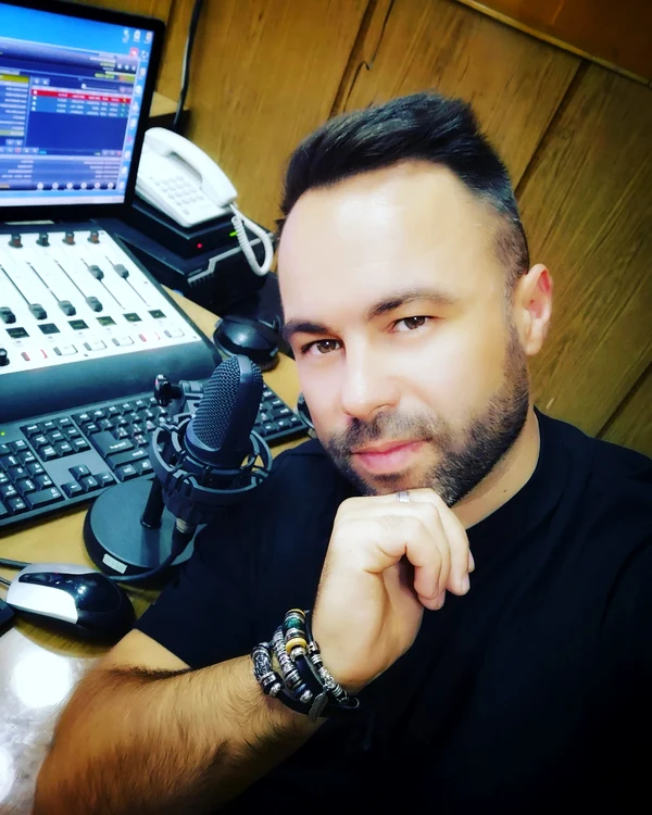 
    Irina Rimes și El Radu. Solista nu amintește cu nimic de diva fashion de azifoto: arhivă personală  