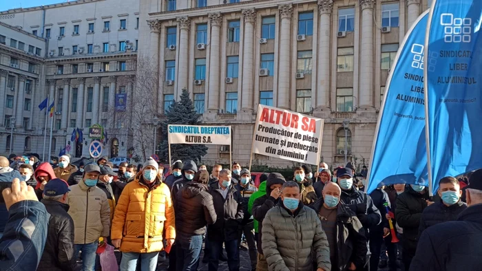 protest sindicate metalurgie la ministerul energiei - 20 ian 2022