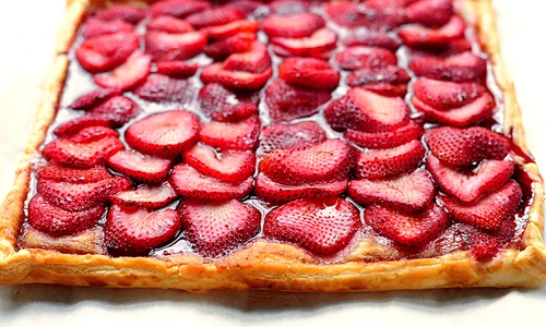 tarta capsuni jpeg