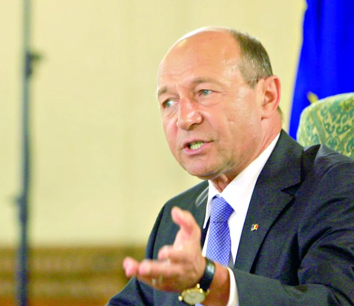 Traian Băsescu a mai anunţat ieri că urmează noi concedieri în sectorul bugetar care vor afecta circa 120.000 de salariaţi