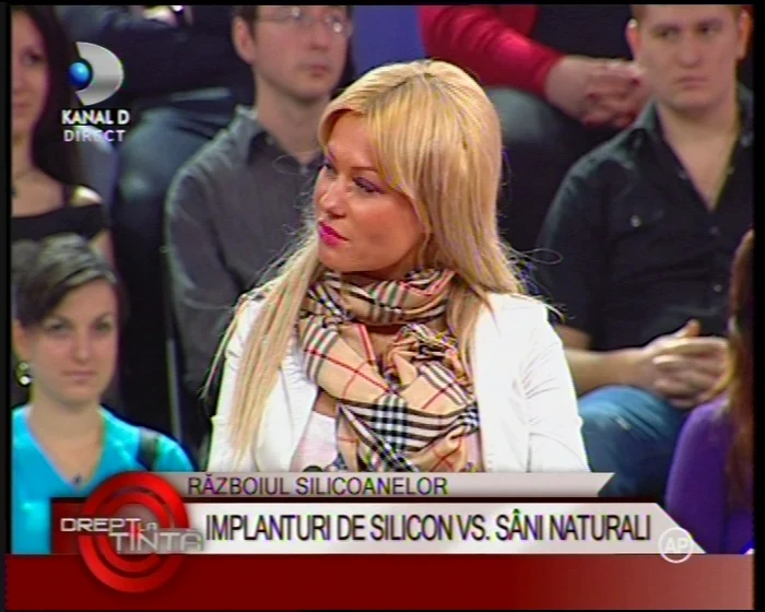 Simona, în emisiunea „Drept la ţintă”