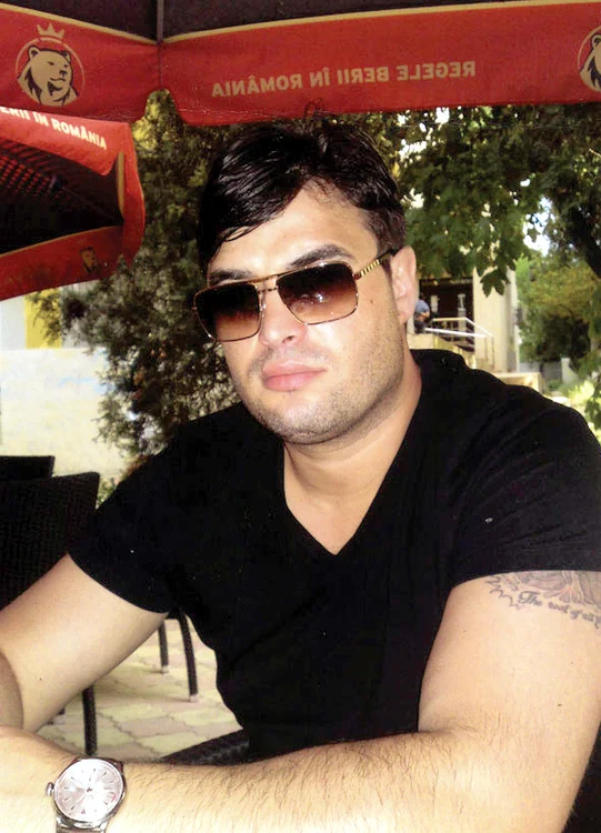 
    Adrian Botez a scăpat din arest, în iulie 2014, pentru că poliţiştii au citit eronat decizia de la judecătorie care-l trimitea 12 ani după gratii  