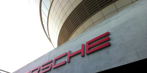 Porsche Leipzig este una dintre cele mai moderne fabrici de masini din lume.