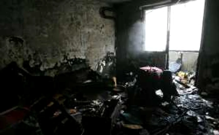 Trei persoane, rănite în urma unei explozii în Bucureşti