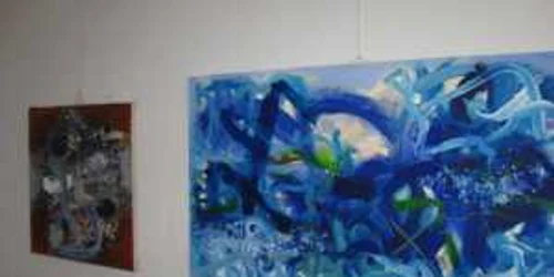 Tablourile pot fi achiziţionate de râmniceni