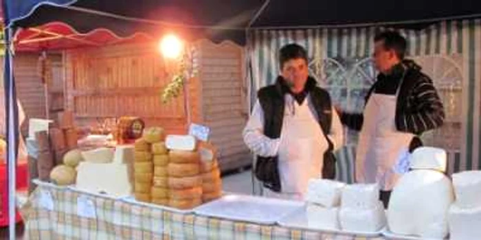 Produsele alimentare sunt preparate după reţete tradiţionale