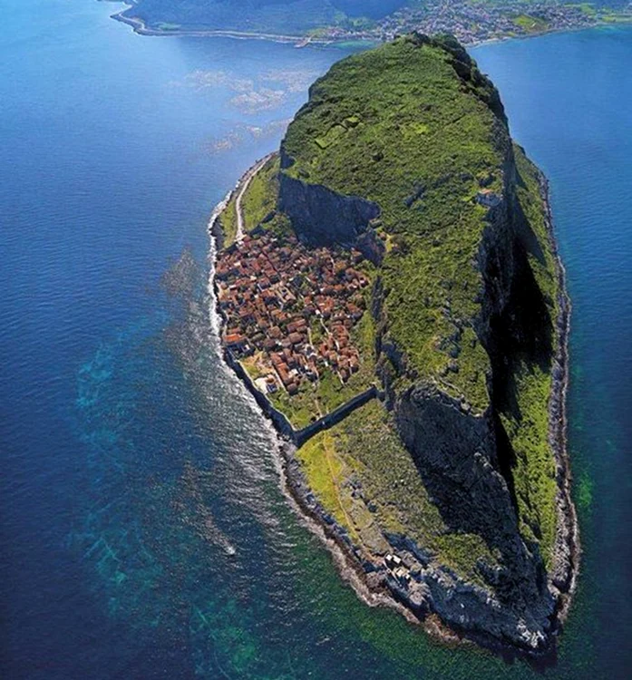 Monemvasia, un loc în Grecia mai puțin cunoscut. Foto: X 