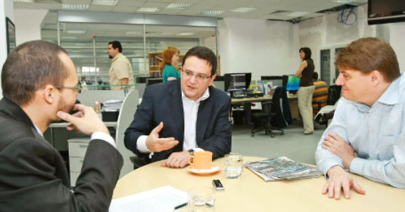 George Maior spune că mulţi tineri bine pregătiţi vor să-şi construiască o carieră în SRI