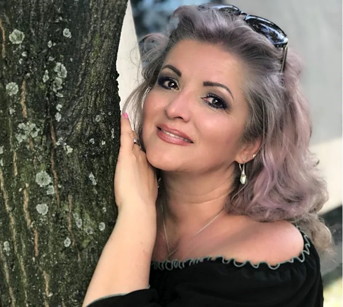 
    Carmen Rădulescu participă la emisiunea „Te cunosc de undeva”Foto Facebook  